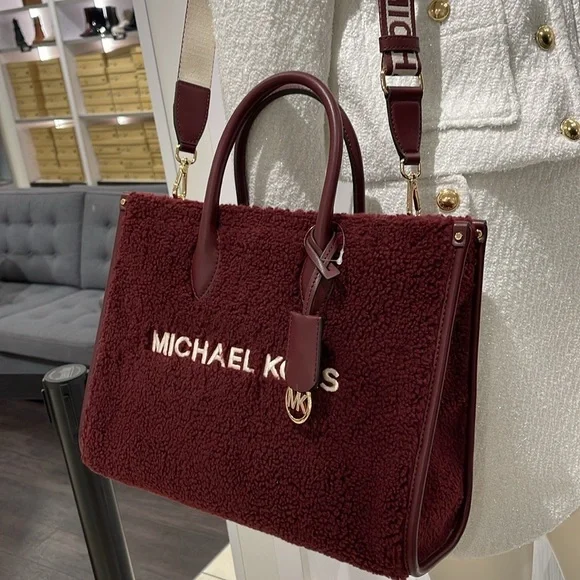 Michael Kors Medium SHEARLING MIRELLA Tote
Shoulder Bag Sherpa 
Oxblood 
NWT - Picture 4 of 16